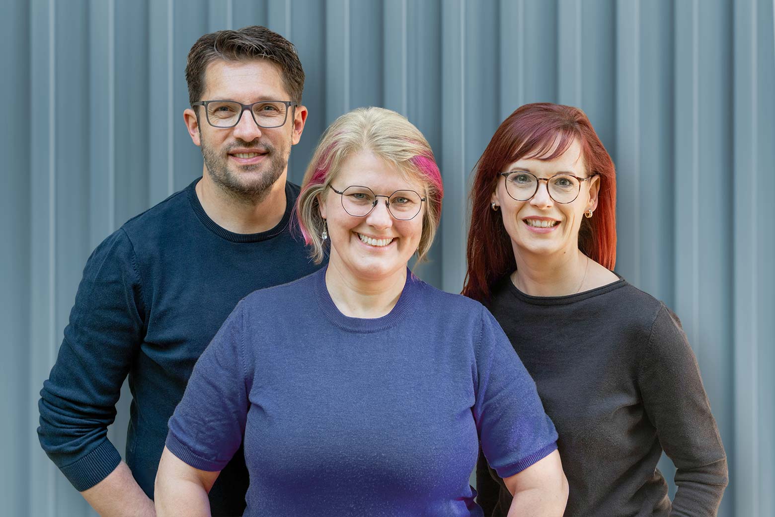 Das Team der zwei Therapie-Praxen – Julia und Carsten Bohot mit Manuela Wiederkehr